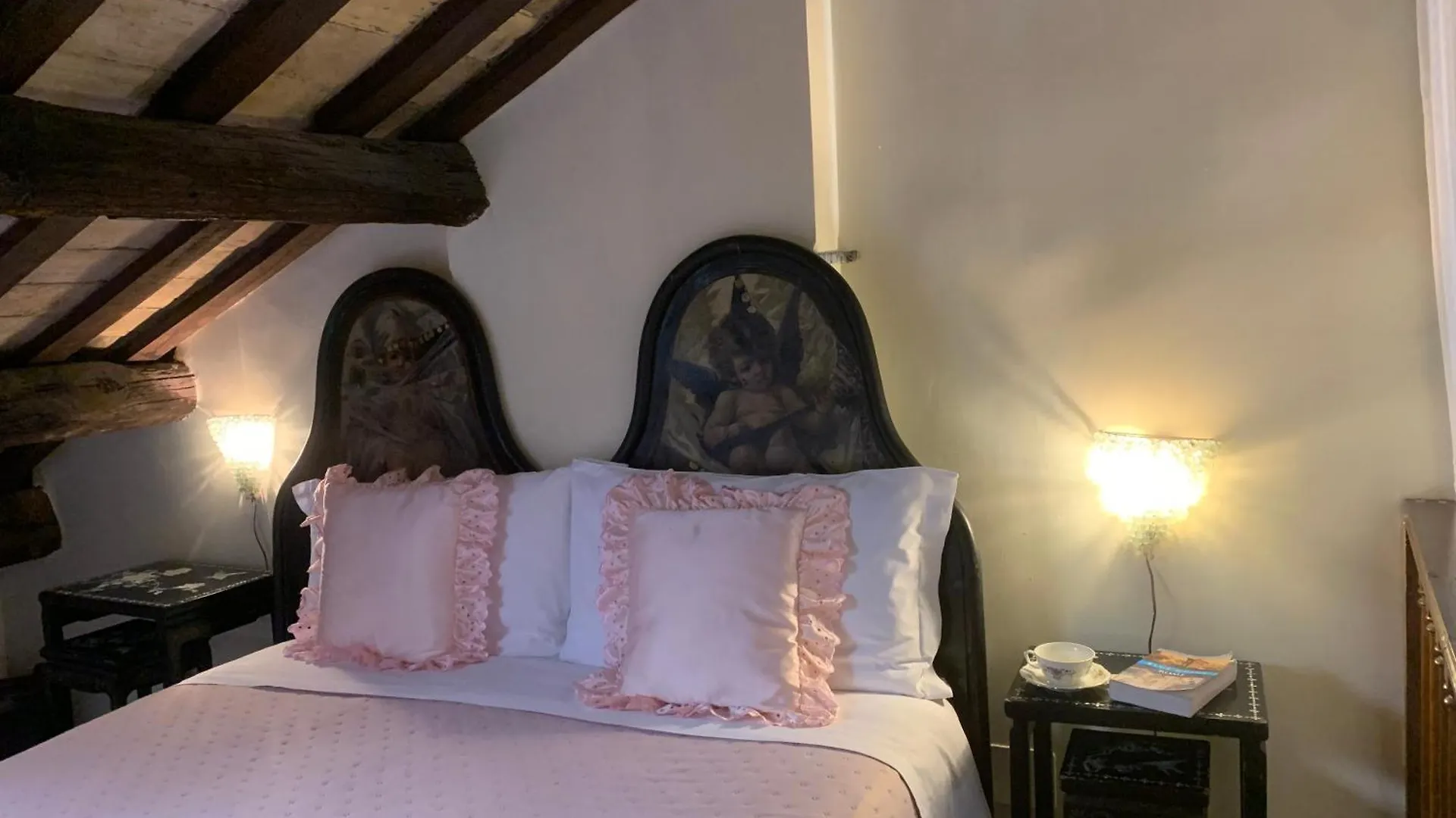 Appartamento Nel Centro Storico. Rome Apartment